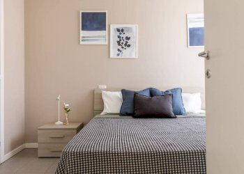 Camera da letto - Two-room apartment piazza Santa Maria del Suffragio, 3, Milano - photo 16