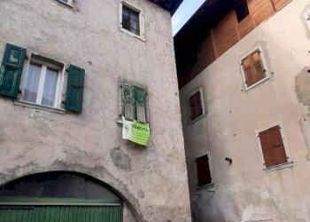 Foto 1 - Villa Bifamiliare via Dante Alighieri
 
10, Storo - foto 1