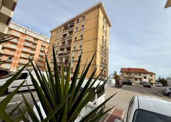 Foto 1 - Quadrilocale Via Milano
 
1, Chieti - foto 1