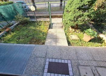 Giardino - Quadrilocale via Asiago, 133, Caronno Pertusella - foto 3