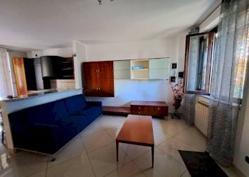Soggiorno - Quadrilocale via Asiago, 133, Caronno Pertusella - foto 6