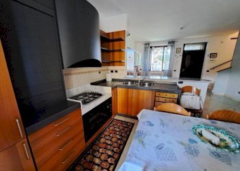 Cucina - Quadrilocale via Asiago, 133, Caronno Pertusella - foto 8