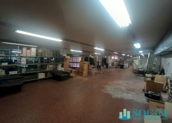 Interrato_1 - Locale Commerciale Via Vittorio Veneto
 
98, Cirimido - foto 15