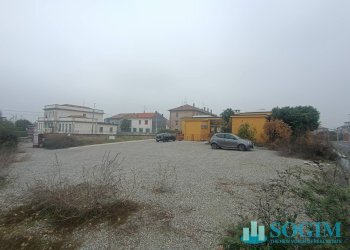 Esterno_5 - Locale Commerciale Via Vittorio Veneto
 
98, Cirimido - foto 21