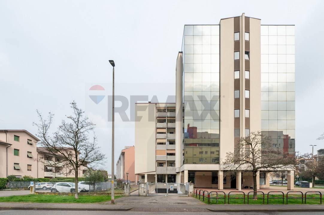 Edificio all\'aperto - Trilocale Via Zancle
 
8, Verona - foto 1