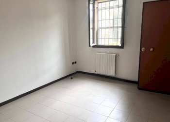 Stanza non arredata - Two-room apartment via Saletto, Bentivoglio - photo 3