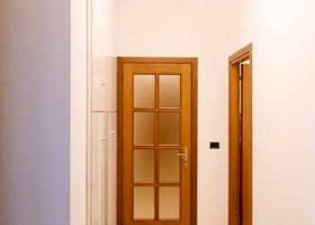 Disimpegno - Appartamento via Ugo Lenzi, Bologna (zona Centro Storico) - foto 17