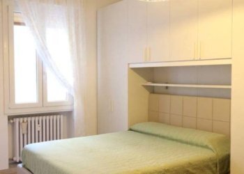 Camera da letto - Appartamento via Ugo Lenzi, Bologna (zona Centro Storico) - foto 18