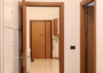 Ingresso - Appartamento via Ugo Lenzi, Bologna (zona Centro Storico) - foto 19