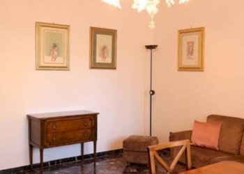 Soggiorno - Appartamento via Ugo Lenzi, Bologna (zona Centro Storico) - foto 29