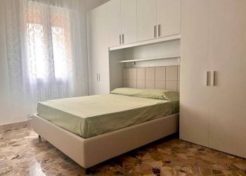 Camera da letto - Appartamento via Ugo Lenzi, Bologna (zona Centro Storico) - foto 4