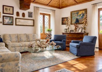 Dettagli - Four-room apartment via Carlo Alberto, Monza - photo 1