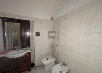 Bagno - Two-room apartment via Giovanni Battista Beccaria, 7, Mondovì - photo 12