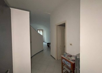 Corridoio - Two-room apartment via Giovanni Battista Beccaria, 7, Mondovì - photo 16