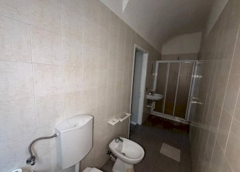 Bagno - Two-room apartment via Giovanni Battista Beccaria, 7, Mondovì - photo 25