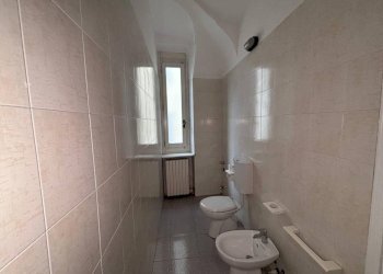 Bagno - Two-room apartment via Giovanni Battista Beccaria, 7, Mondovì - photo 26