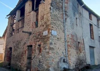 Facciata - Casa indipendente Frazione Costa Case Reggio, Priero - foto 7