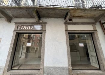 Facciata - Negozio via Giovanni Battista Beccaria, 5B, Mondovì - foto 3