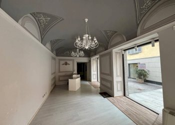 Interno non residenziale - Negozio via Giovanni Battista Beccaria, 5B, Mondovì - foto 4