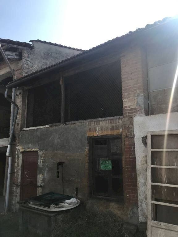 Facciata - Magazzino via Vaglimondo, Incisa Scapaccino - foto 2