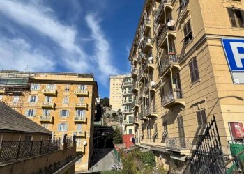 appartamento in vendita genova via acquarone (2) - Trilocale via Acquarone, Genova (zona Castelletto) - foto 1