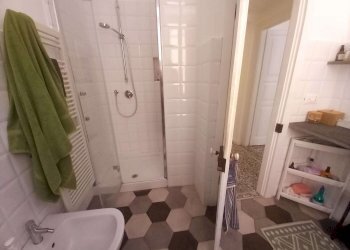 appartamento in locazione salita inferiore sant\'an - Trilocale salita Inferiore Sant'Anna, Genova (zona Castelletto) - foto 8