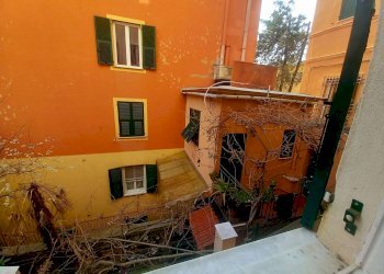 appartamento in locazione salita inferiore sant\'an - Trilocale salita Inferiore Sant'Anna, Genova (zona Castelletto) - foto 13