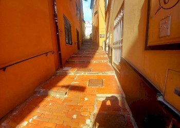 appartamento in locazione salita inferiore sant\'an - Trilocale salita Inferiore Sant'Anna, Genova (zona Castelletto) - foto 17