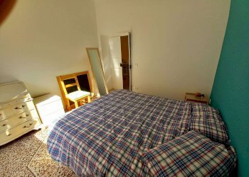 2 camera matrimoniale - Trilocale salita Inferiore Sant'Anna, 29-2, Genova (zona Castelletto) - foto 13