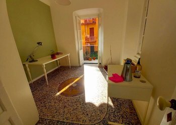 2 seconda camera - Trilocale salita Inferiore Sant'Anna, 29-2, Genova (zona Castelletto) - foto 14