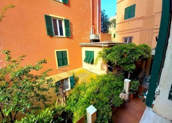 vista - Trilocale salita Inferiore Sant'Anna, 29-2, Genova (zona Castelletto) - foto 15