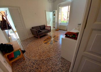 soggiorno - Trilocale salita Inferiore Sant'Anna, 29-2, Genova (zona Castelletto) - foto 37