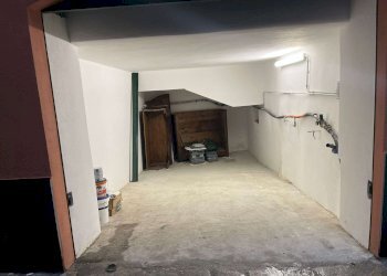 BOX IN LOCAZIONE GENOVA CENT - Box vico del Fico, Genova (neighborhood Centro Storico) - photo 4