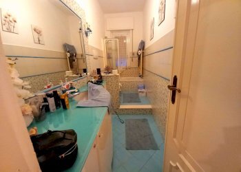 appartamento in locazione circonvalmonte (6) - Appartamento mura di San Bernardino, Genova (zona Castelletto) - foto 9