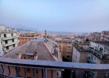 appartamento in locazione circonvalmonte (3) - Appartamento mura di San Bernardino, Genova (zona Castelletto) - foto 13