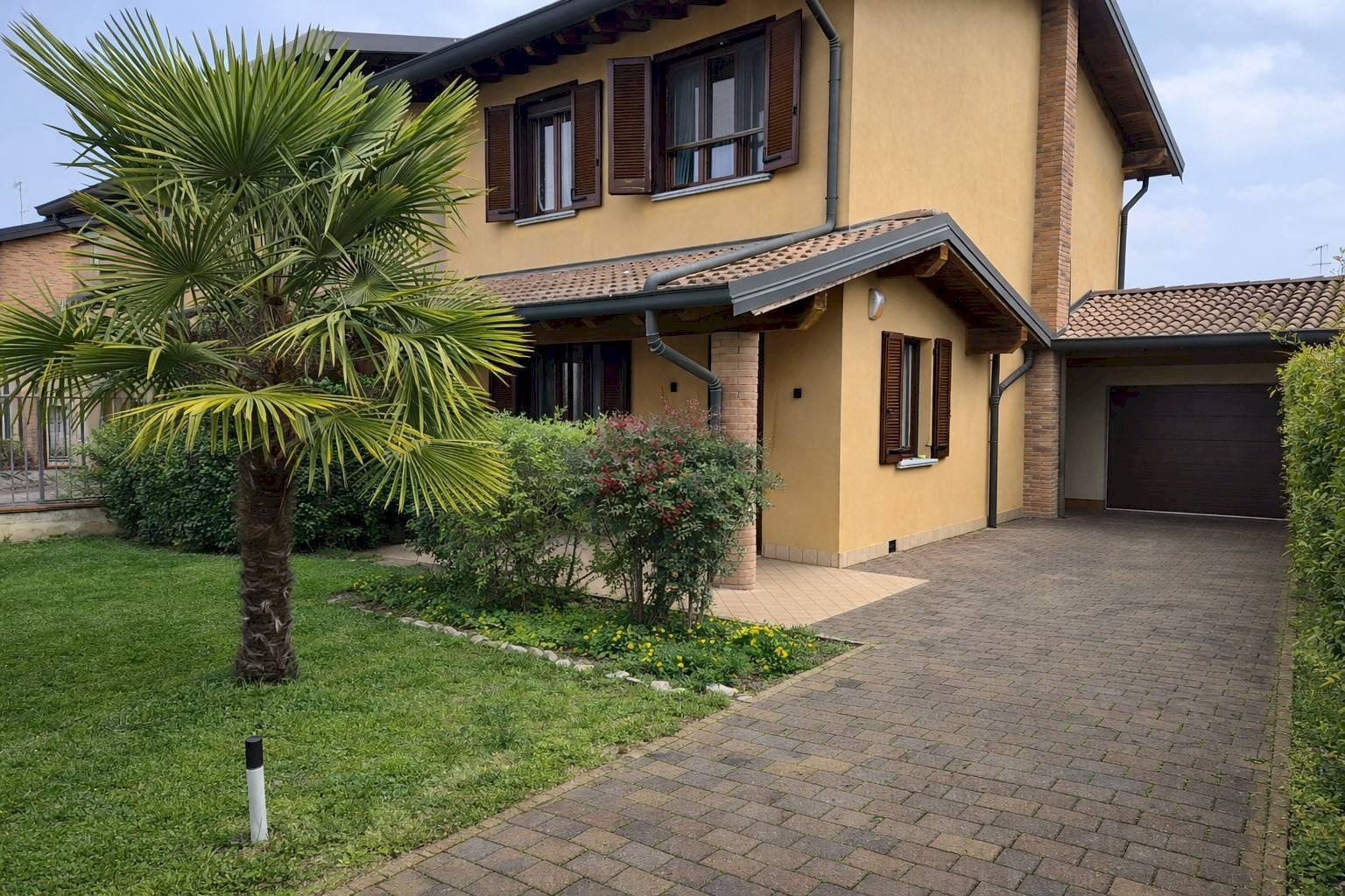 Foto 1 - Villa a Schiera Via Trento
 
43, Belgioioso - foto 1