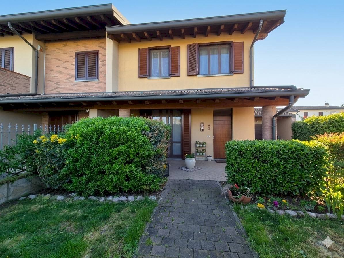 Foto 3 - Villa a Schiera Via Trento
 
43, Belgioioso - foto 3