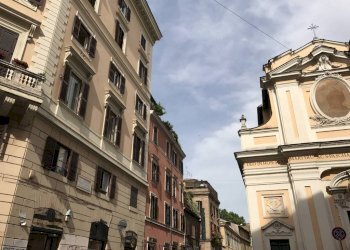 Facciata - Three-room apartment via di San Francesco a Ripa, Roma (neighborhood Trastevere) - photo 14