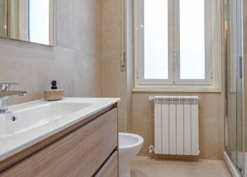 Bagno - Four-room apartment via di Trasone, 16, Roma - photo 27