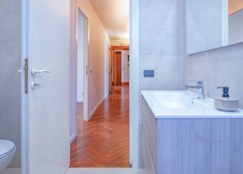 Bagno - Four-room apartment via di Trasone, 16, Roma - photo 28