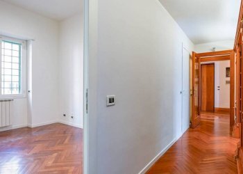 Corridoio - Four-room apartment via di Trasone, 16, Roma - photo 29