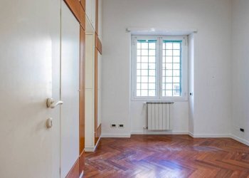 Camera da letto - Four-room apartment via di Trasone, 16, Roma - photo 30
