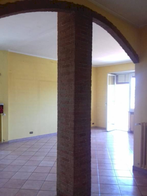 Disimpegno - Two-room apartment via Montalto, 3, Torino (neighborhood Vanchiglietta) - photo 3