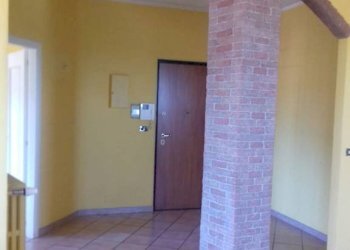 Interno palazzo - Two-room apartment via Montalto, 3, Torino (neighborhood Vanchiglietta) - photo 4