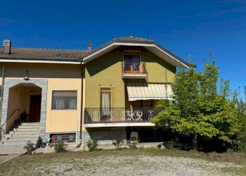 Facciata - Appartamento via Castelletto Stura, 181, Centallo - foto 1