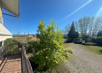 Balcone - Appartamento via Castelletto Stura, 181, Centallo - foto 10