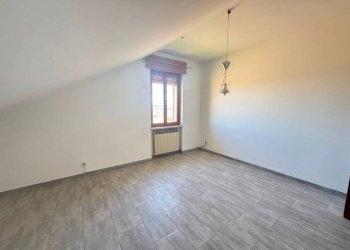 Camera da letto - Appartamento via Castelletto Stura, 181, Centallo - foto 21