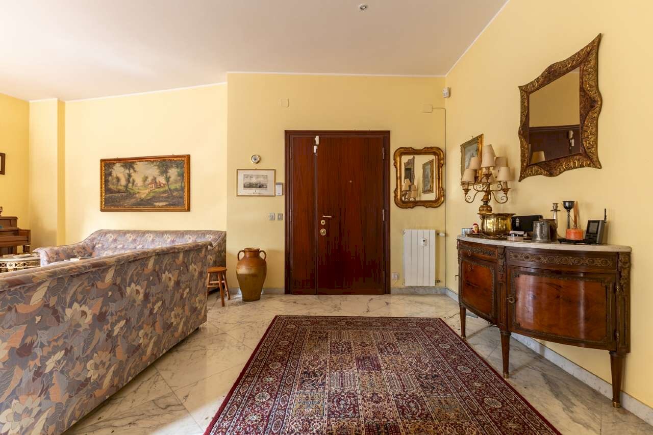 Soggiorno 1. - Quadrilocale via Della Maratona, Roma - foto 1