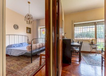 Camera da letto 6. - Quadrilocale via Della Maratona, Roma - foto 23