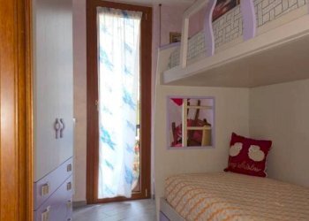 Camera da letto - Trilocale salita Torre del Menegotto, 41, frazione San Massimo, Rapallo - foto 8